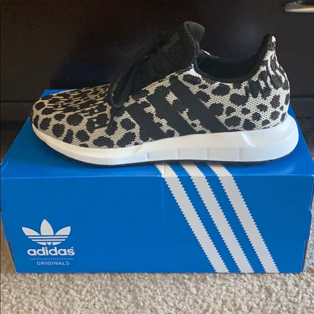 Adidas swift run